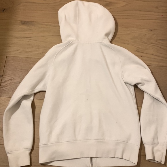 No damages or stains worn a couple times not a lot - Picture 2 of 2